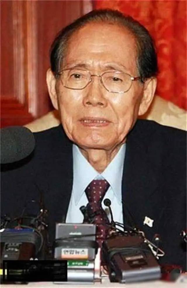 97年朝鲜最高议会议长在北京叛逃，中国为何出动1000名武警