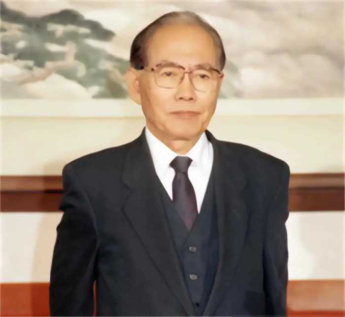 97年朝鲜最高议会议长在北京叛逃，中国为何出动1000名武警